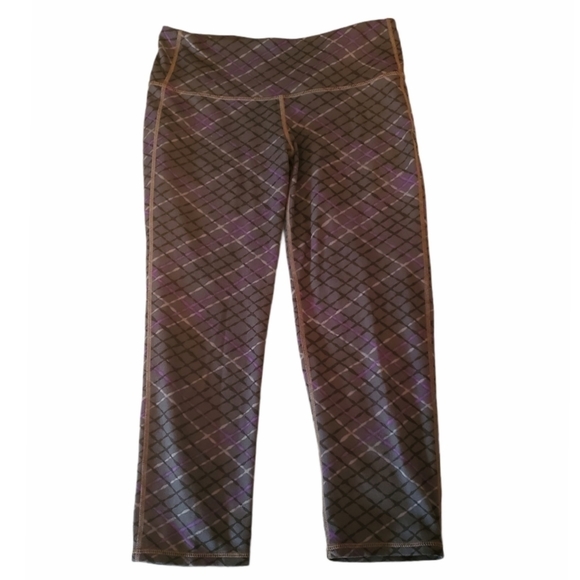 *SOLD* Athleta Gray Purple Plaid Capri Leggings - Picture 3 of 9